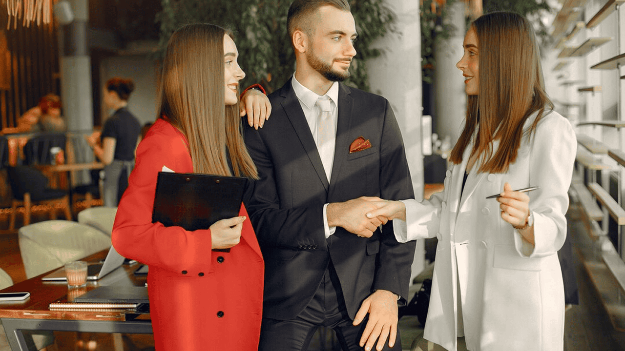 Building Strong Supplier Relationships: A B2B Guide for Restaurants